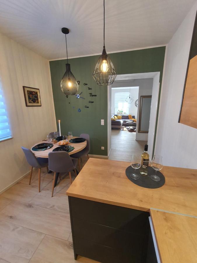 Connor Apartment Пула Екстериор снимка